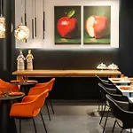 Apulia Re' & アパートホテル 4*