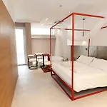 Apulia Re' & アパートホテル バーリ
