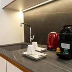 Apulia Re' & 4* 바리