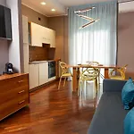 Apulia Re' & 4* Μπάρι