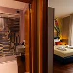 Apulia Re' & 4* 바리
