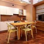 Apulia Re' & 4* Μπάρι