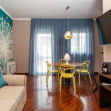 Ξενοδοχείο με διαμερίσματα Apulia Re' & 4*