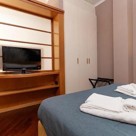 Apulia Re' & 4*