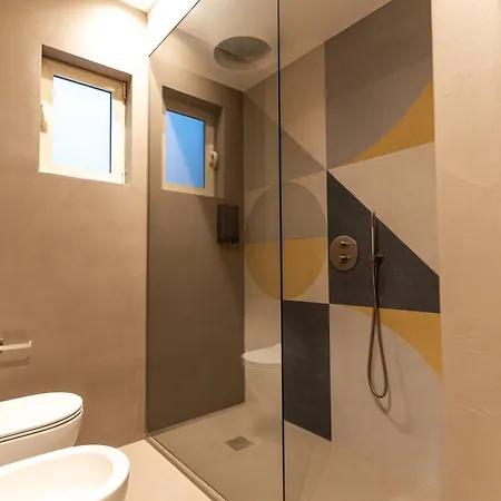 Apulia Re' & 4* 바리