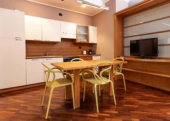 Apulia Re' & 4* Bari